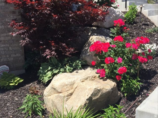 2273 E 8300 S, South Weber, UT 84405