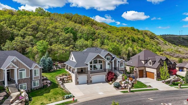 2273 E 8300 S, South Weber, UT 84405