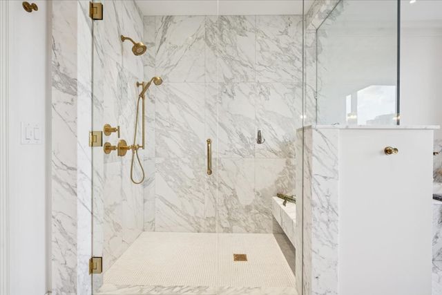 9 W Walton Street 2202, Chicago, IL 60610