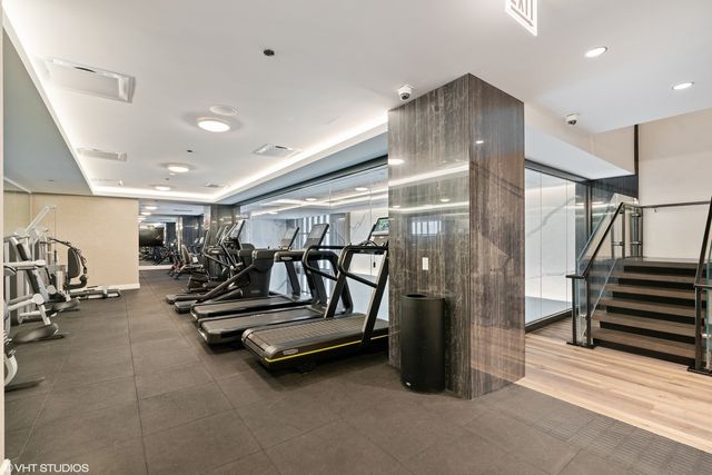 9 W Walton Street 2202, Chicago, IL 60610