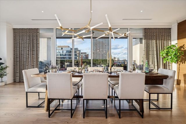 9 W Walton Street 2202, Chicago, IL 60610