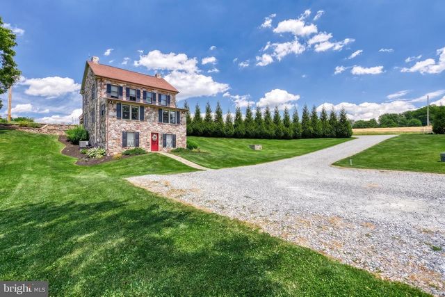 2415 CLEARVIEW LN, Spring Grove, PA 17362