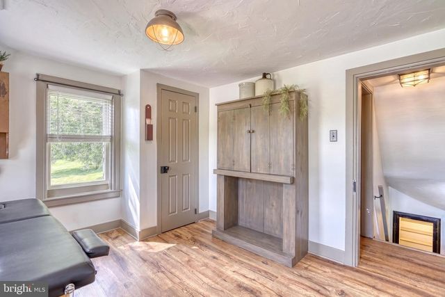 2415 CLEARVIEW LN, Spring Grove, PA 17362