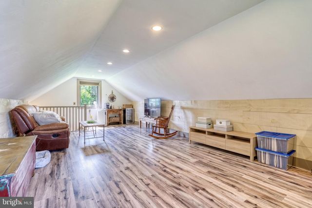 2415 CLEARVIEW LN, Spring Grove, PA 17362