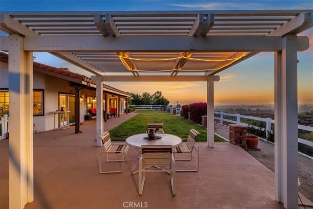 40951 PARADO DEL SOL DR, Temecula, CA 92592