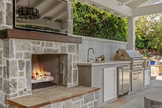 7064 Cordgrass Court, Carlsbad, CA 92011