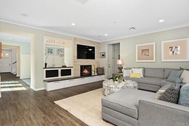 7064 Cordgrass Court, Carlsbad, CA 92011