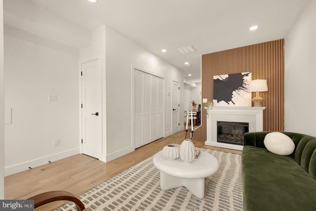 344 ELM ST NW, Washington, DC 20001