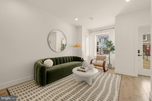 344 ELM ST NW, Washington, DC 20001