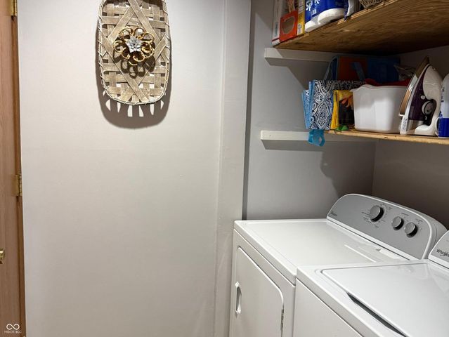 1204 Paradise Way N B, Greenwood, IN 46143