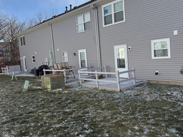 1204 Paradise Way N B, Greenwood, IN 46143