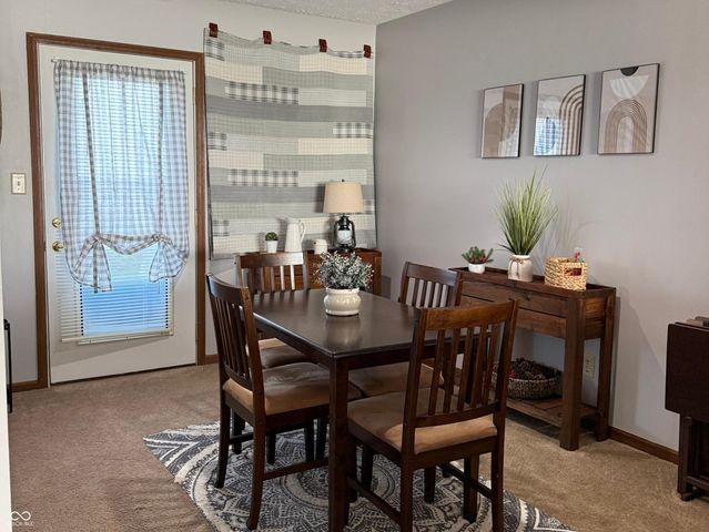 1204 Paradise Way N B, Greenwood, IN 46143