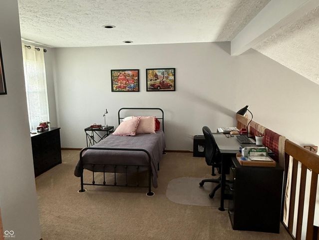 1204 Paradise Way N B, Greenwood, IN 46143