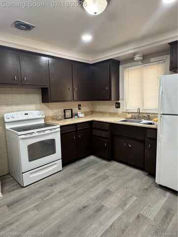 32624 Windsor Street, Garden City, MI 48135
