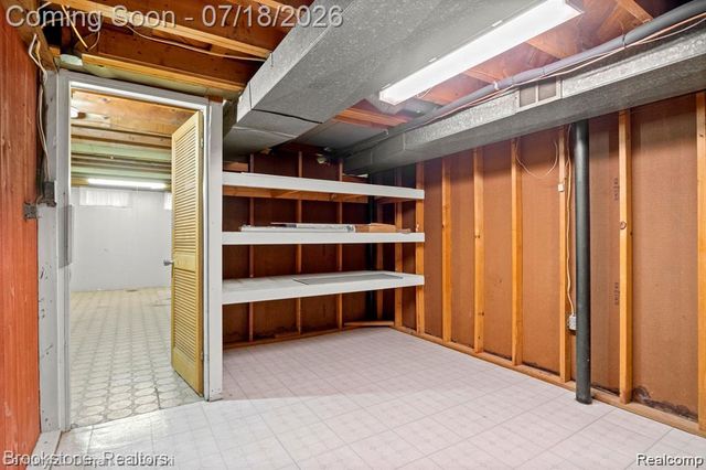 32624 Windsor Street, Garden City, MI 48135