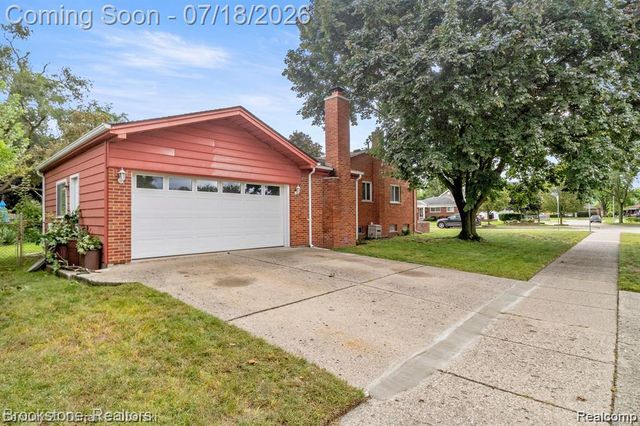 32624 Windsor Street, Garden City, MI 48135