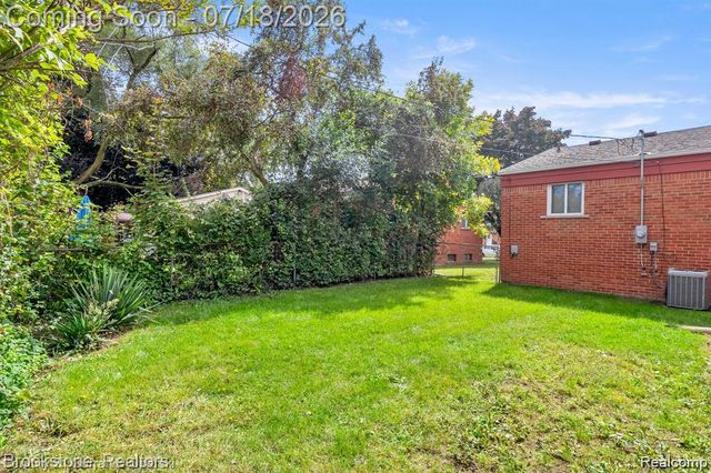 32624 Windsor Street, Garden City, MI 48135