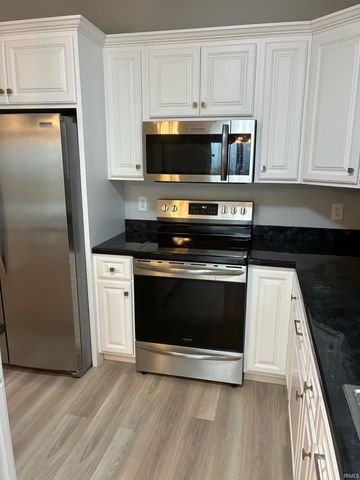 333 S 12th Street, Vincennes, IN 47591