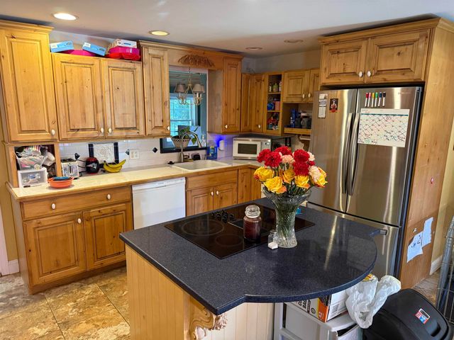 74 Robbins Road, Wilton, NH 03086