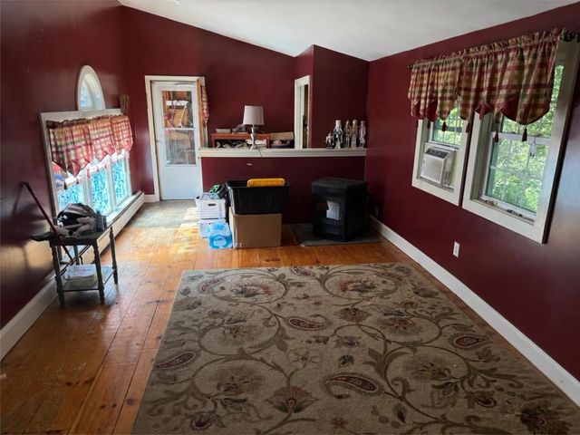74 Robbins Road, Wilton, NH 03086