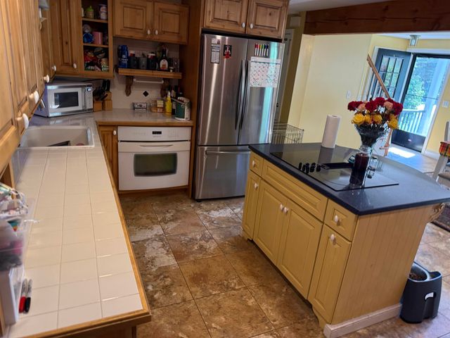 74 Robbins Road, Wilton, NH 03086