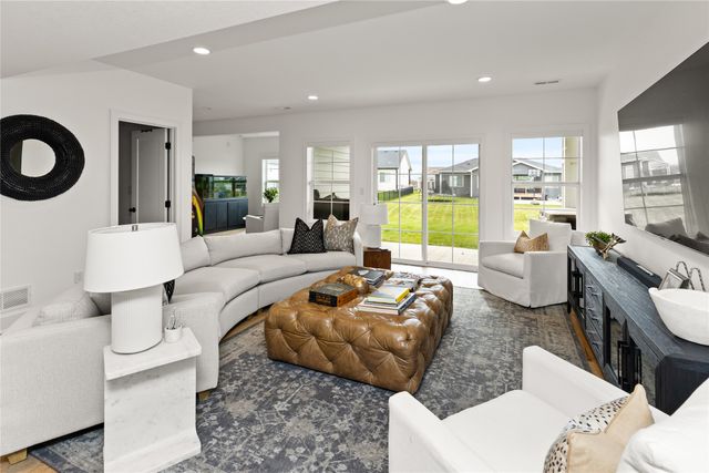 720 Daybreak Drive, Waukee, IA 50263