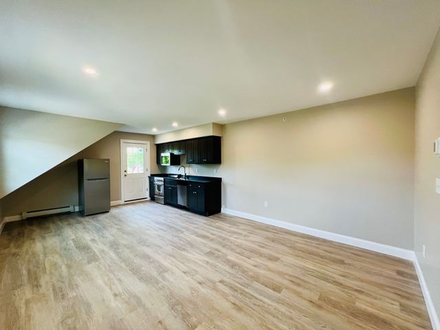 58-60 Mineral Street 58 C, Reading, MA 01867