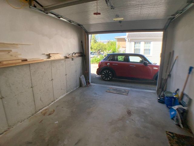 38 Gordon St. 38, Waltham, MA 02453