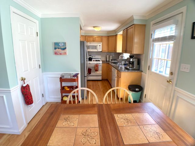 38 Gordon St. 38, Waltham, MA 02453