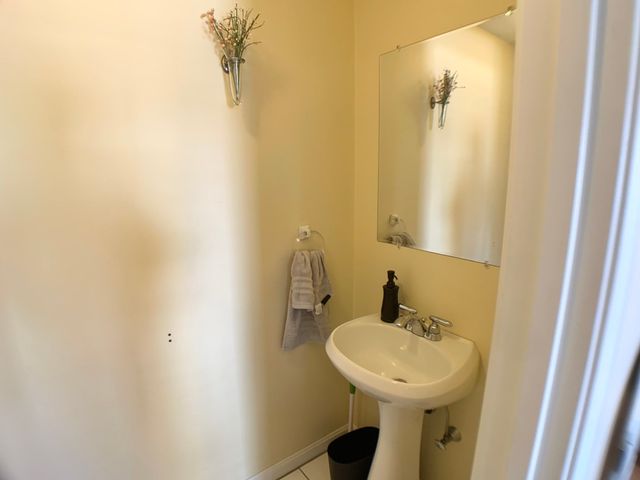 38 Gordon St. 38, Waltham, MA 02453