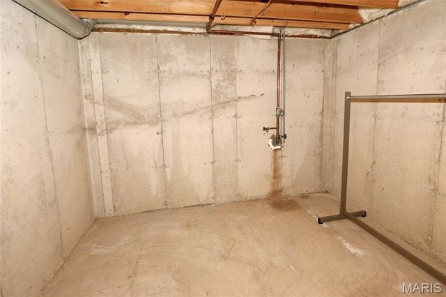 4926 Hurstborough Court, Hazelwood, MO 63042