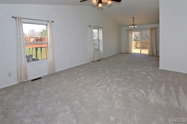 4926 Hurstborough Court, Hazelwood, MO 63042