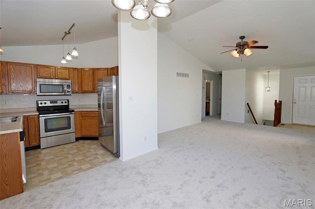 4926 Hurstborough Court, Hazelwood, MO 63042