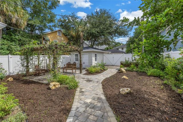 236 9TH AVENUE NE, St Petersburg, FL 33701