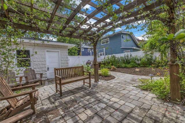 236 9TH AVENUE NE, St Petersburg, FL 33701