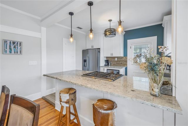 236 9TH AVENUE NE, St Petersburg, FL 33701