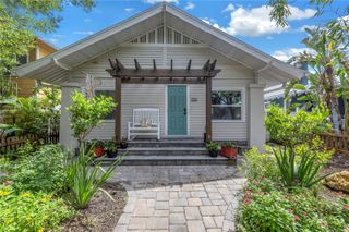 236 9TH AVENUE NE, St Petersburg, FL 33701