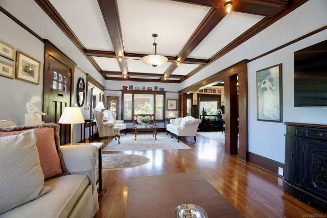 2912 Granada Avenue, San Diego, CA 92104