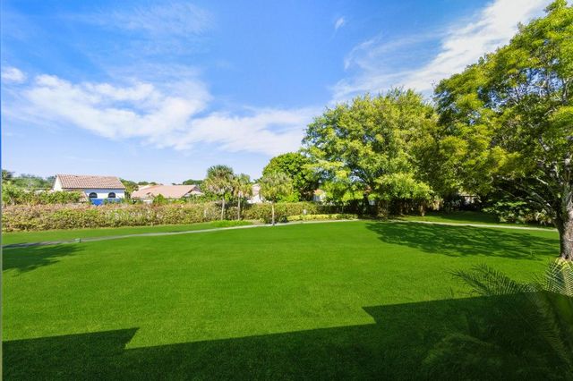 5121 Oak Hill Lane 423, Delray Beach, FL 33484