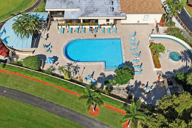 5121 Oak Hill Lane 423, Delray Beach, FL 33484