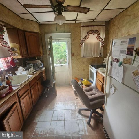 1415 E WASHINGTON LN, Philadelphia, PA 19138