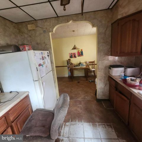1415 E WASHINGTON LN, Philadelphia, PA 19138