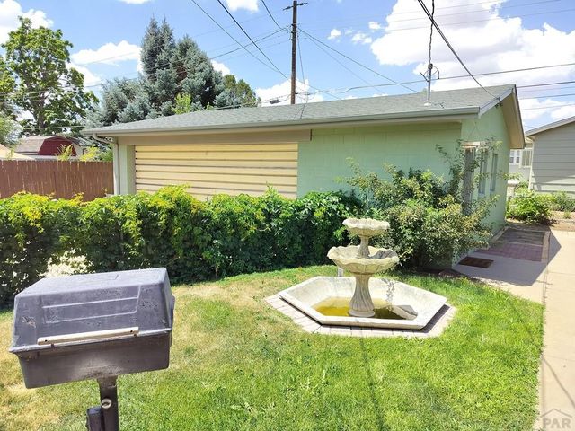 1703 Englewood Dr, Pueblo, CO 81005