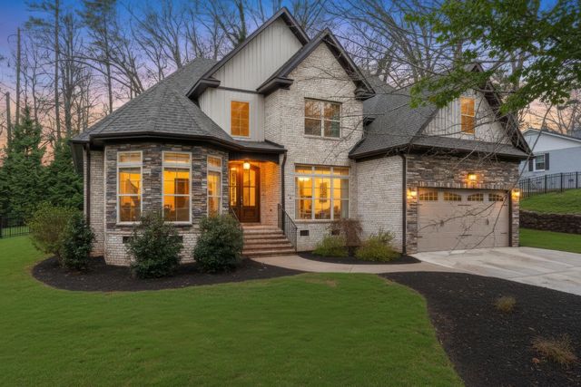 98 Sycamore Ct, Spartanburg, SC 29302