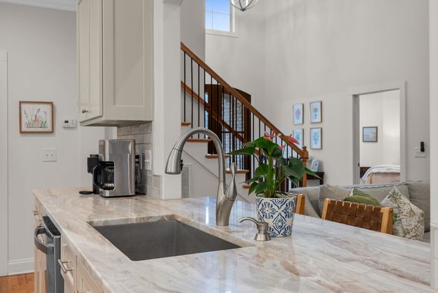 98 Sycamore Ct, Spartanburg, SC 29302