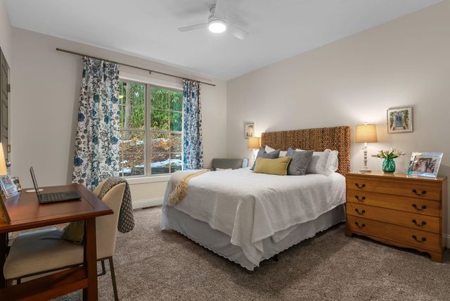 98 Sycamore Ct, Spartanburg, SC 29302