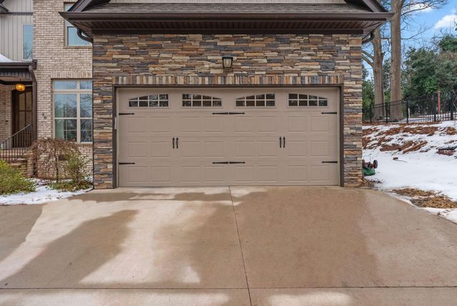 98 Sycamore Ct, Spartanburg, SC 29302