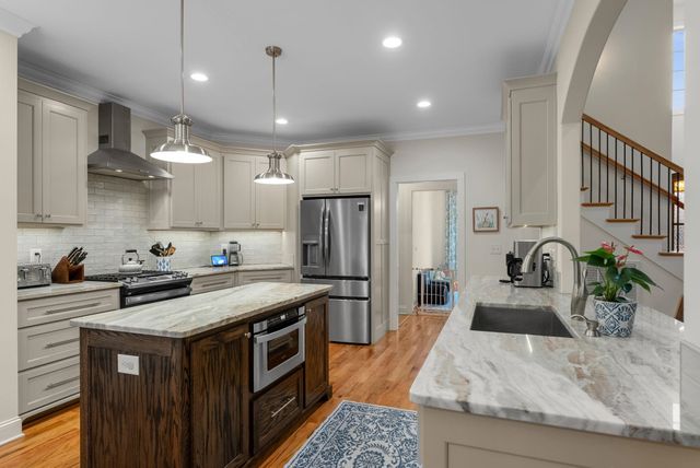 98 Sycamore Ct, Spartanburg, SC 29302