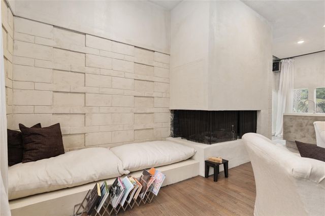 2062 NW 11TH ROAD, Gainesville, FL 32605