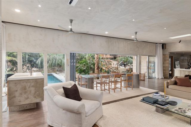 2062 NW 11TH ROAD, Gainesville, FL 32605